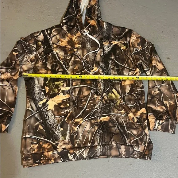 Camouflage Hoodie with Drawstring - Picture 3 of 4